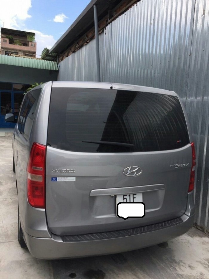 Bán Hyundai starex 2.4MT 2015 màu ghi máy xăng xe đẹp