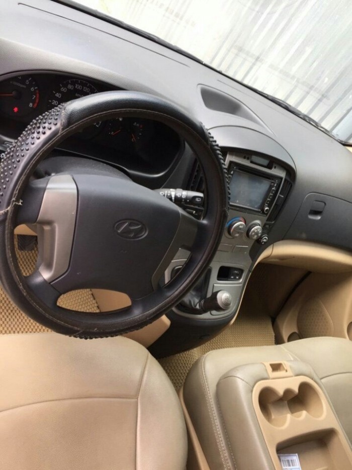 Bán Hyundai starex 2.4MT 2015 màu ghi máy xăng xe đẹp