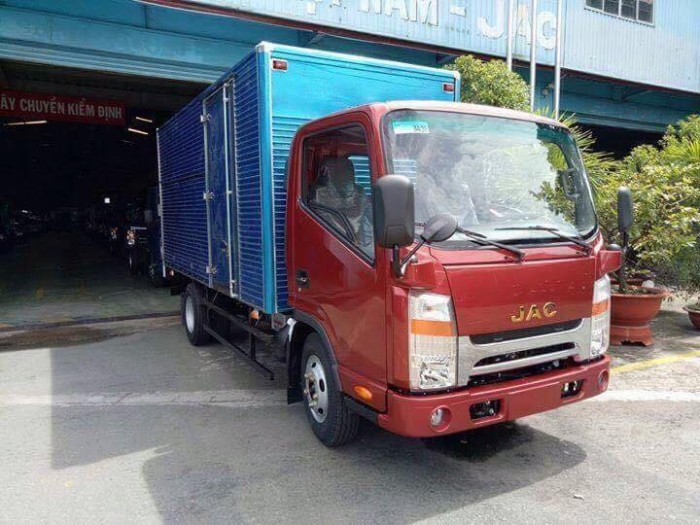 Xe JAC HFC 1042K2-1.99 tấn, cabin vuông, Đc Cn Isuzu