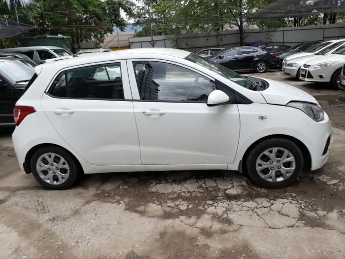 Hyundai i10-1.0 - base - 2017