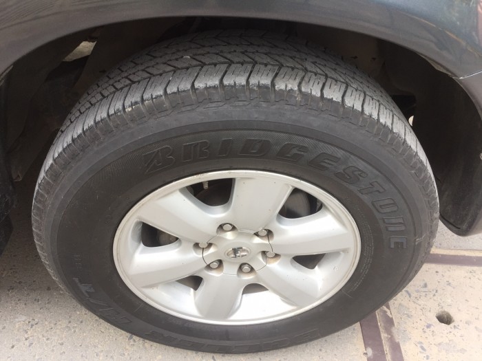 bán xe Toyota Fortuner 2010 máy dầu số sàn màu xám