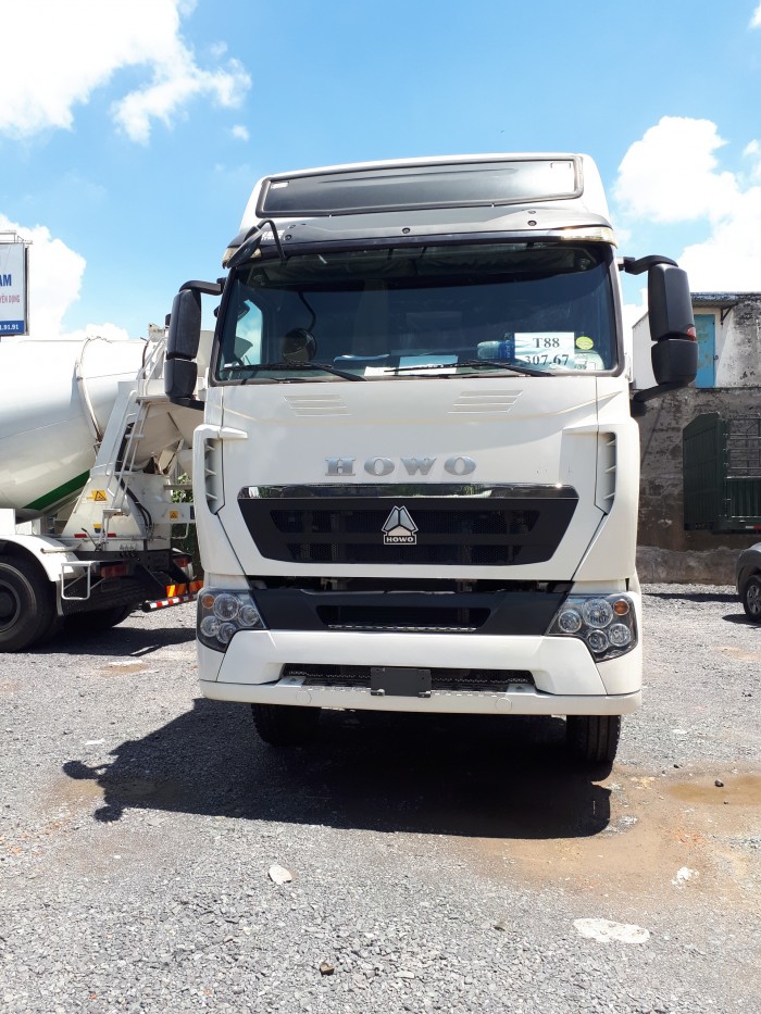 Đầu kéo HOWO A7 375