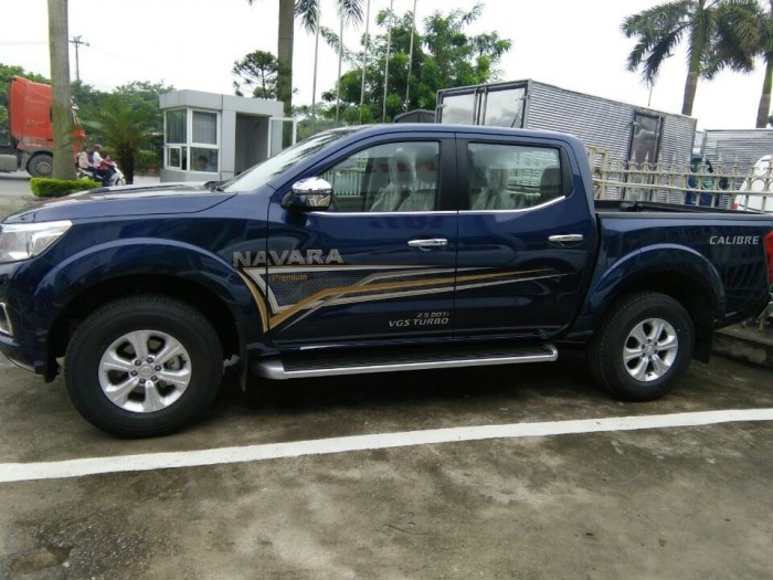 Cần bán Nissan Navara VL Premium - 2 cầu tự động nhập khẩu, full option