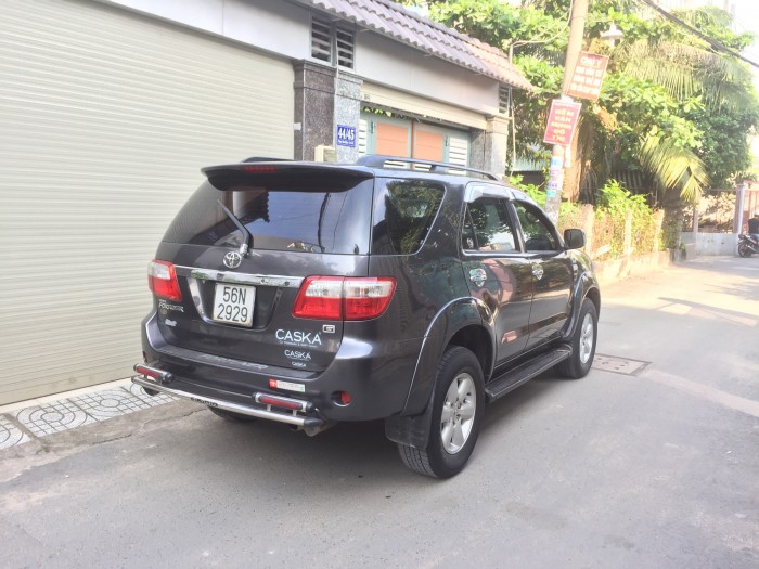 Bán chiếc Fortuner 20019 mt chạy dầu màu xám lông chuột