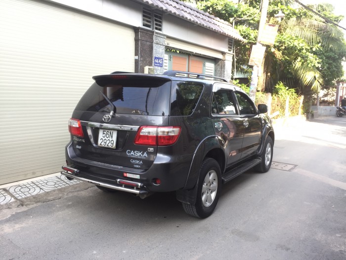 Bán chiếc Fortuner 20019 mt chạy dầu màu xám lông chuột