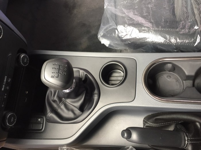 Giá xe ford everest ambiente, giá xe ford everest mt 2018, giá xe ford everest số san 2018