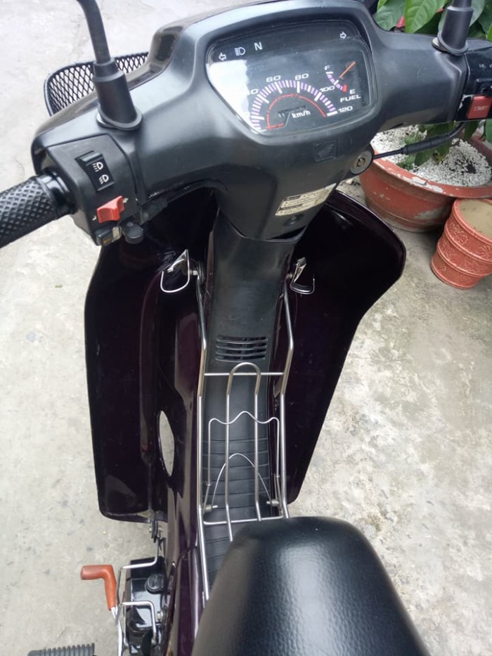 Honda Dream đời 99 bstp chính chủ mới 95%