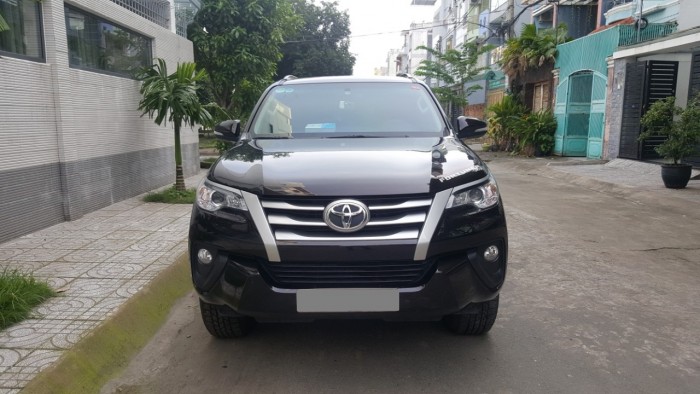 Bán nhanh chiếc Fortuner G 2017 nâu phantom mt máy dầu nhập Indonesia