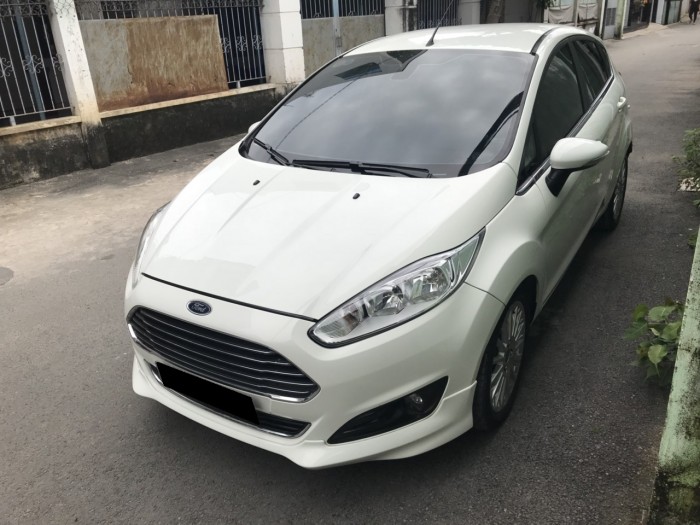 Bán xe Fiesta EcoBoost Sport 2015 at màu trắng phiên bản 1.0