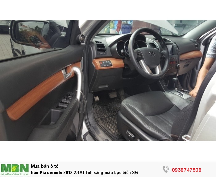 Bán Kia sorento 2012 2.4AT full xăng màu bạc biển SG