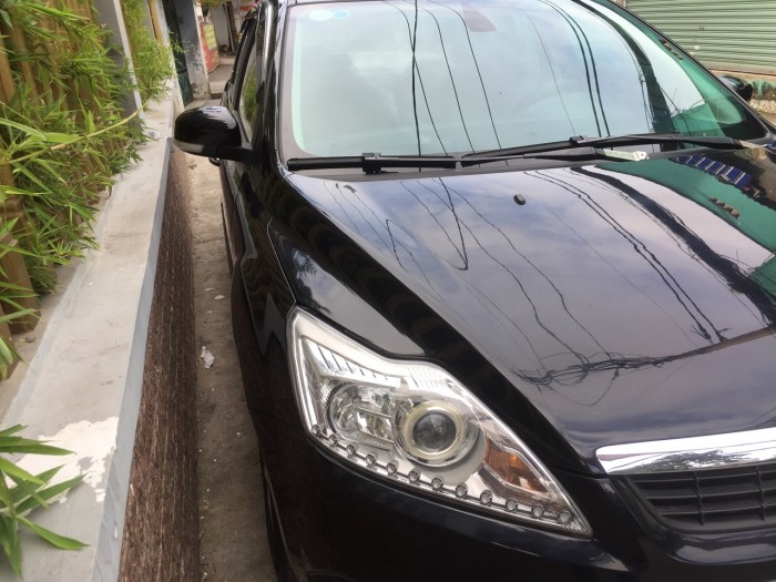 Ford Focus 2012 phiên bản 2.0 tự động màu đen long lanh