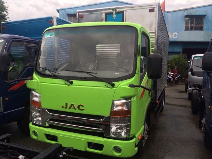 Xe tải JAc 2 tấn 4, Đc CN ISUZU, đời 2017, giá rẻ.