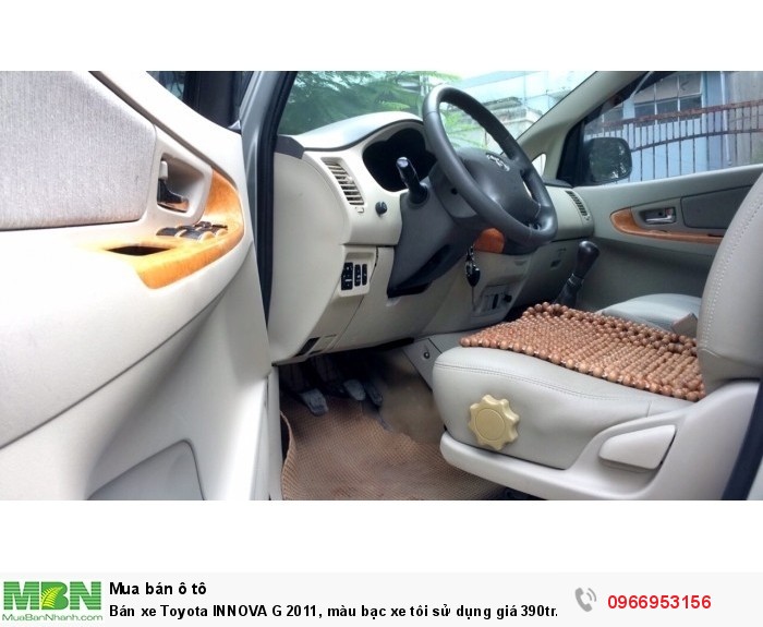 Bán xe Toyota INNOVA G 2011, màu bạc xe tôi sử dụng giá 390tr.