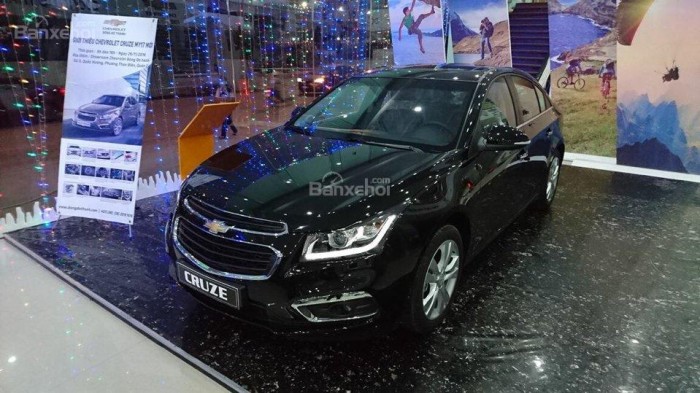 Chevrolet Cruze LTZ 1.8 Trả trước 10% nhận ngay xe.