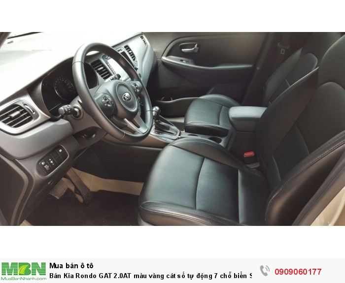 Bán Kia Rondo GAT 2.0AT màu vàng cát số tự động 7 chỗ biển Sài Gòn