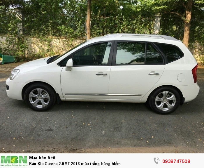 Bán Kia Carens 2.0MT 2016 màu trắng hàng hiếm