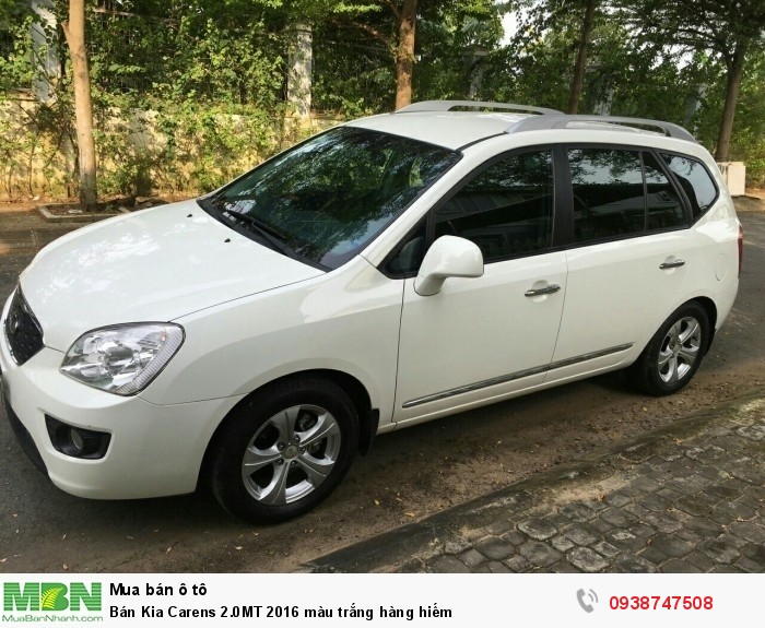 Bán Kia Carens 2.0MT 2016 màu trắng hàng hiếm