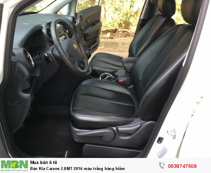 Bán Kia Carens 2.0MT 2016 màu trắng hàng hiếm