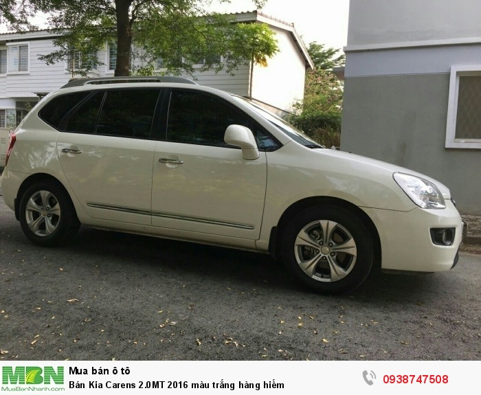 Bán Kia Carens 2.0MT 2016 màu trắng hàng hiếm