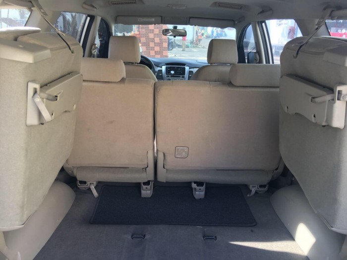 Bán Toyata Innova sx 2016 màu bạc
