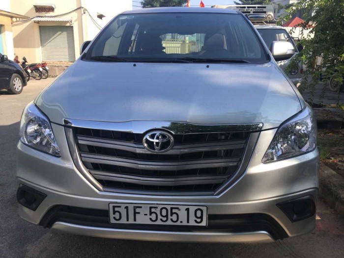 Bán Toyata Innova sx 2016 màu bạc