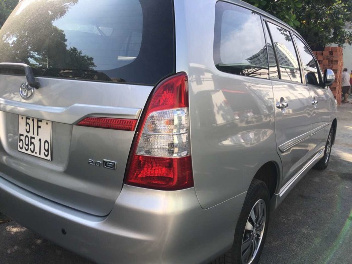 Bán Toyata Innova sx 2016 màu bạc