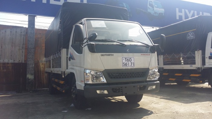 Xe IZ49/ 2,3 tấn/ máy ISUZU/ vào TP/ Vay cao 100% xe