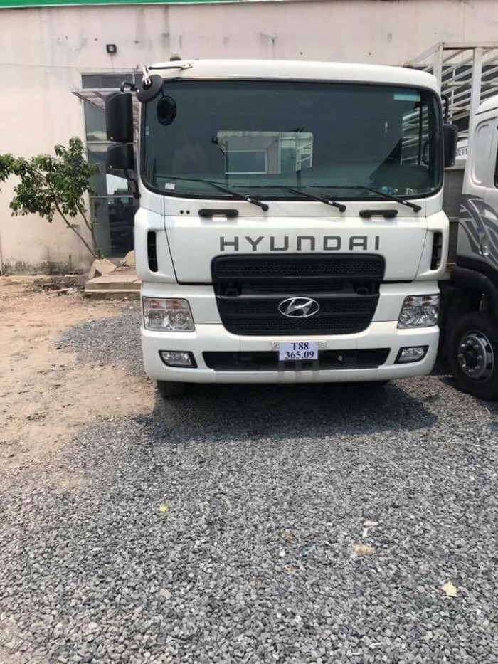 Đầu kéo HD700, 2015 xe xuất hóa đơn cao, còn 3 xe giao ngay
