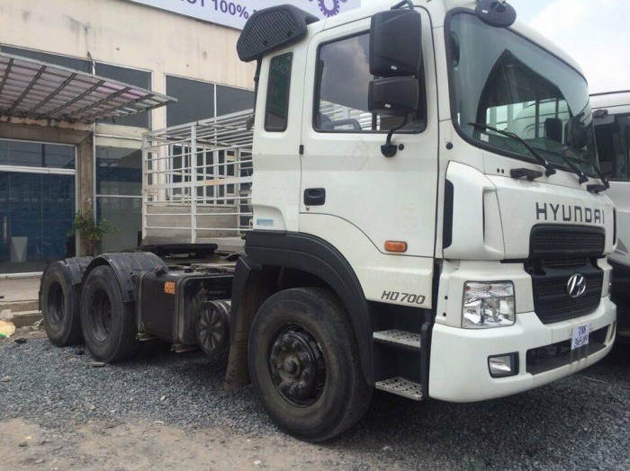 Đầu kéo HD700, 2015 xe xuất hóa đơn cao, còn 3 xe giao ngay