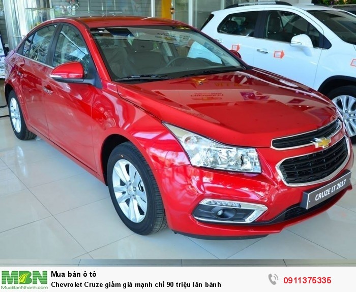 Chevrolet Cruze giảm giá mạnh chỉ 90 triệu lăn bánh