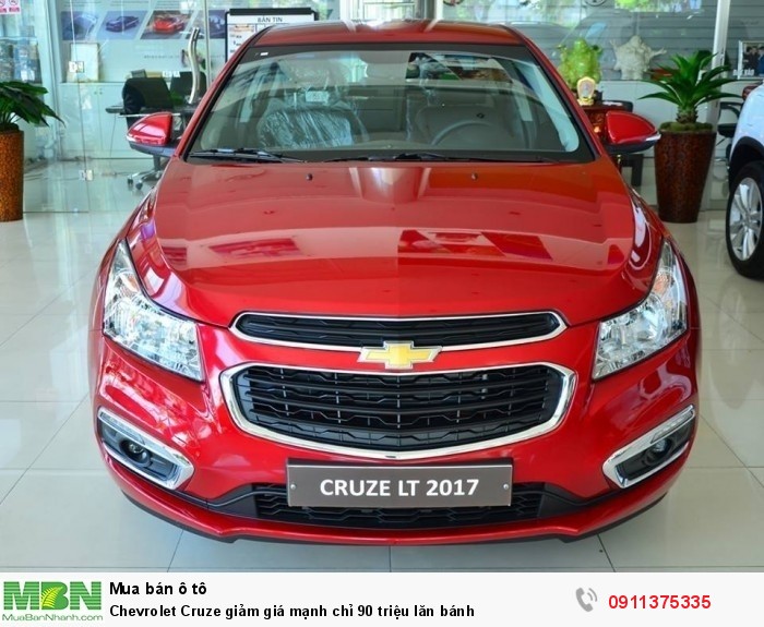 Chevrolet Cruze giảm giá mạnh chỉ 90 triệu lăn bánh