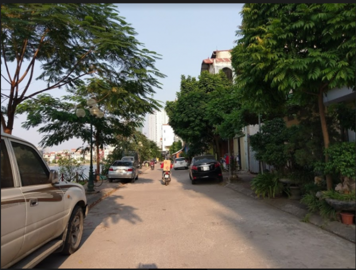 Cần bán gấp nhà MP phố Nguyễn Viết Xuân và Mặt hồ Đầm Khê, 70m2x3T. bao sang tên