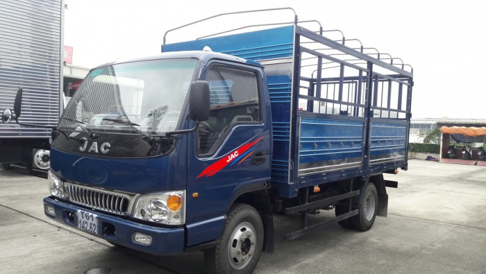 Jac 4t95 thùng mui bạc