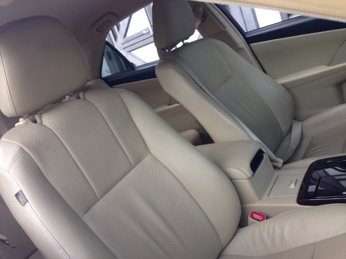 Cần $ bán Camry 2.5G đời 2015 tự động màu đen đẹp miễn chê full option