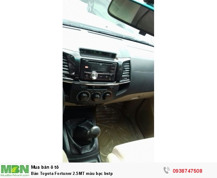 Bán Toyota Fortuner  2.5MT màu bạc bstp