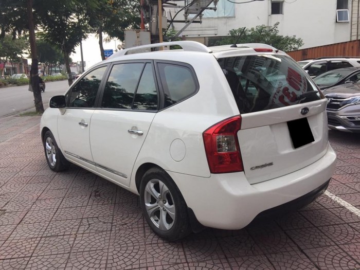 Xe nhà bán Kia Carens mt 2015 màu trắng 445tr