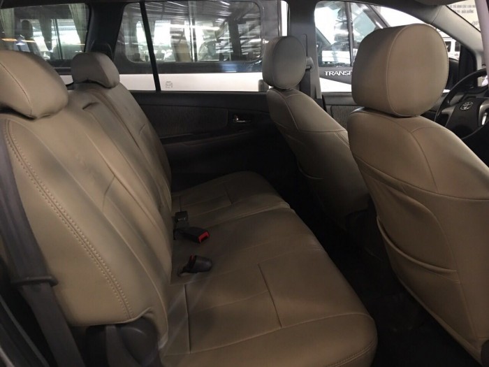 Bán Toyata Innnova sx 11. 2013 màu bạc