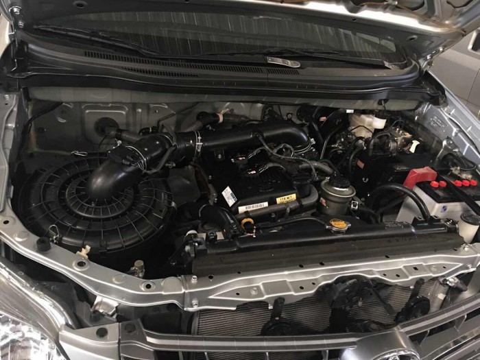 Bán Toyata Innnova sx 11. 2013 màu bạc
