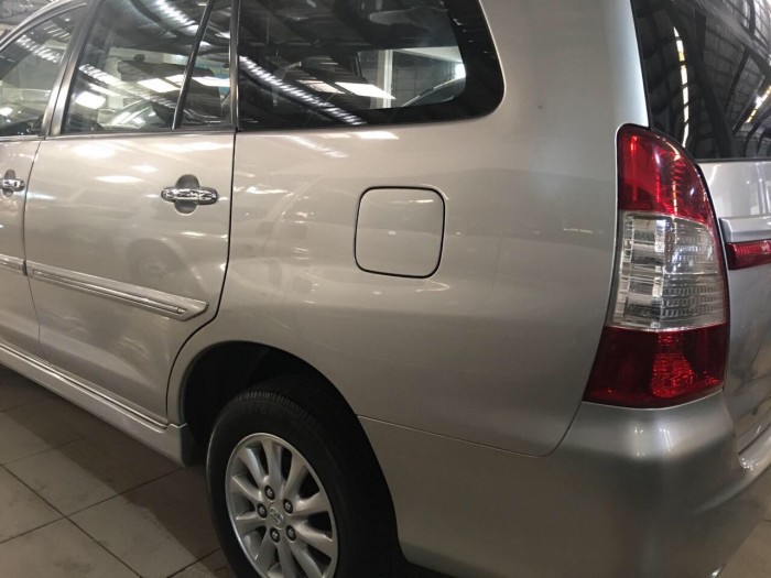 Bán Toyata Innnova sx 11. 2013 màu bạc