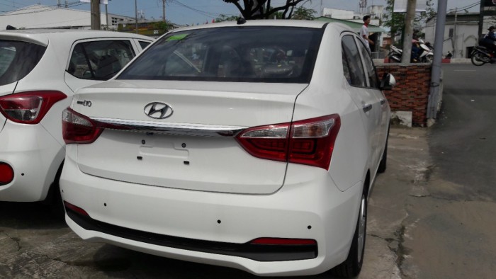 Hyundai Grand I10 1.2MT Sedan 2017 giảm giá kịch sàn - Tặng BHVC