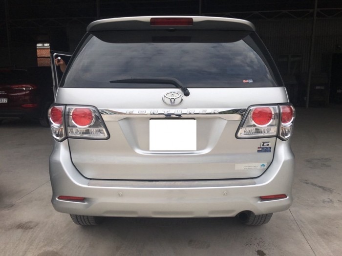 TBán xe Fortuner 2.5MT, số sàn, máy dầu, 2015, biển SG, hỗ trợ góp 75%