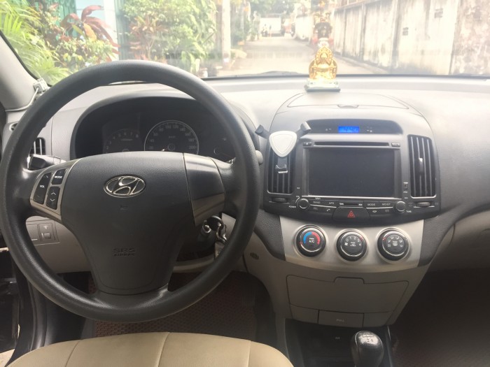 Bán xe Hyundai Avante mt 2013 màu đen 435tr
