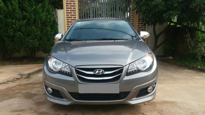 Bán chiếc Hyundai Avante 2012 màu xám số sàn
