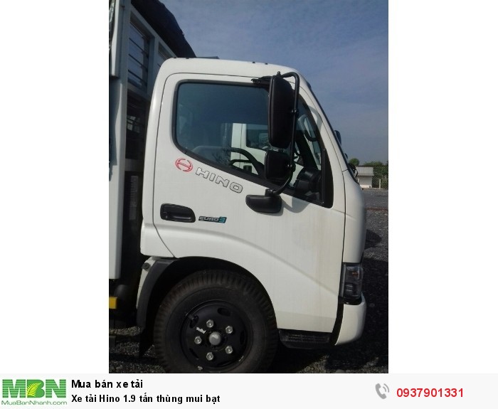 Xe tải Hino 1.9 tấn thùng mui bạt