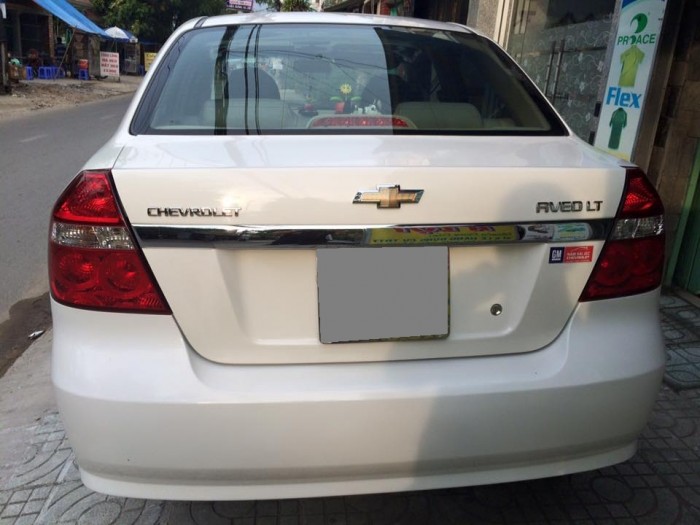 Bán xe Chevrolet Aveo đời 2014 số sàn màu trắng 295tr