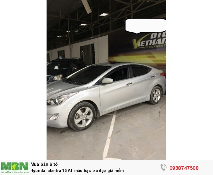 Hyundai Elantra 1.8AT màu bạc -xe đẹp giá mềm