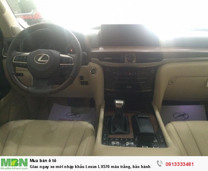 Giao ngay xe mới nhập khẩu  Lexus LX570 màu trắng, bảo hành 36 tháng
