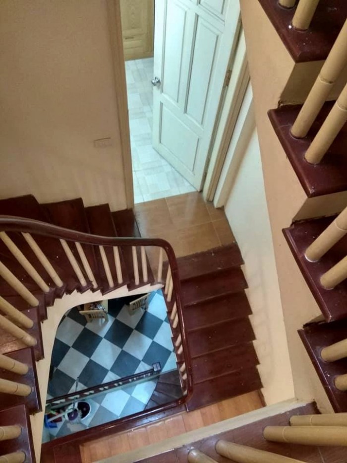 Tôi Bán nhà Vũ Tông Phan 40m2, 5T ,ô tô đỗ. Khương Đình,Khương Trung,Thanh Xuân, 3,8 tỷ.