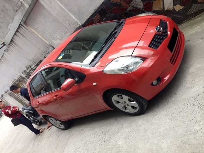 Bán xe Toyota Yaris 2010 màu đỏ tự động nhập Nhật