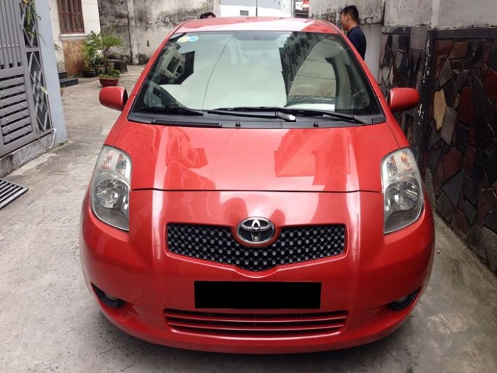 Bán xe Toyota Yaris 2010 màu đỏ tự động nhập Nhật